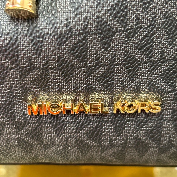 Michael Kors Park Metro Black and Gray Bucket Tote Approx. 16 x 11 x 6 - Picture 7 of 13